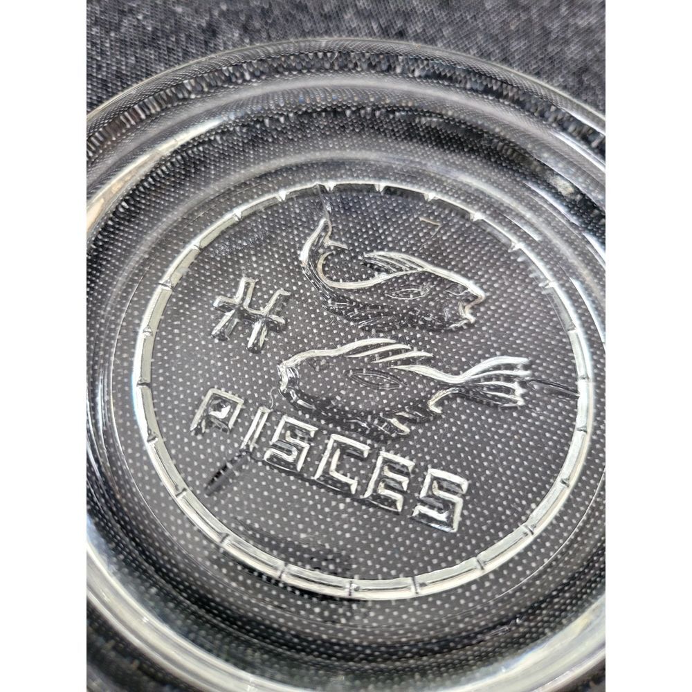 Vintage MCM 60s‎ Pisces Star Sign Trinket Dish Coaster Clear Glass Astrological - Picture 3 of 7